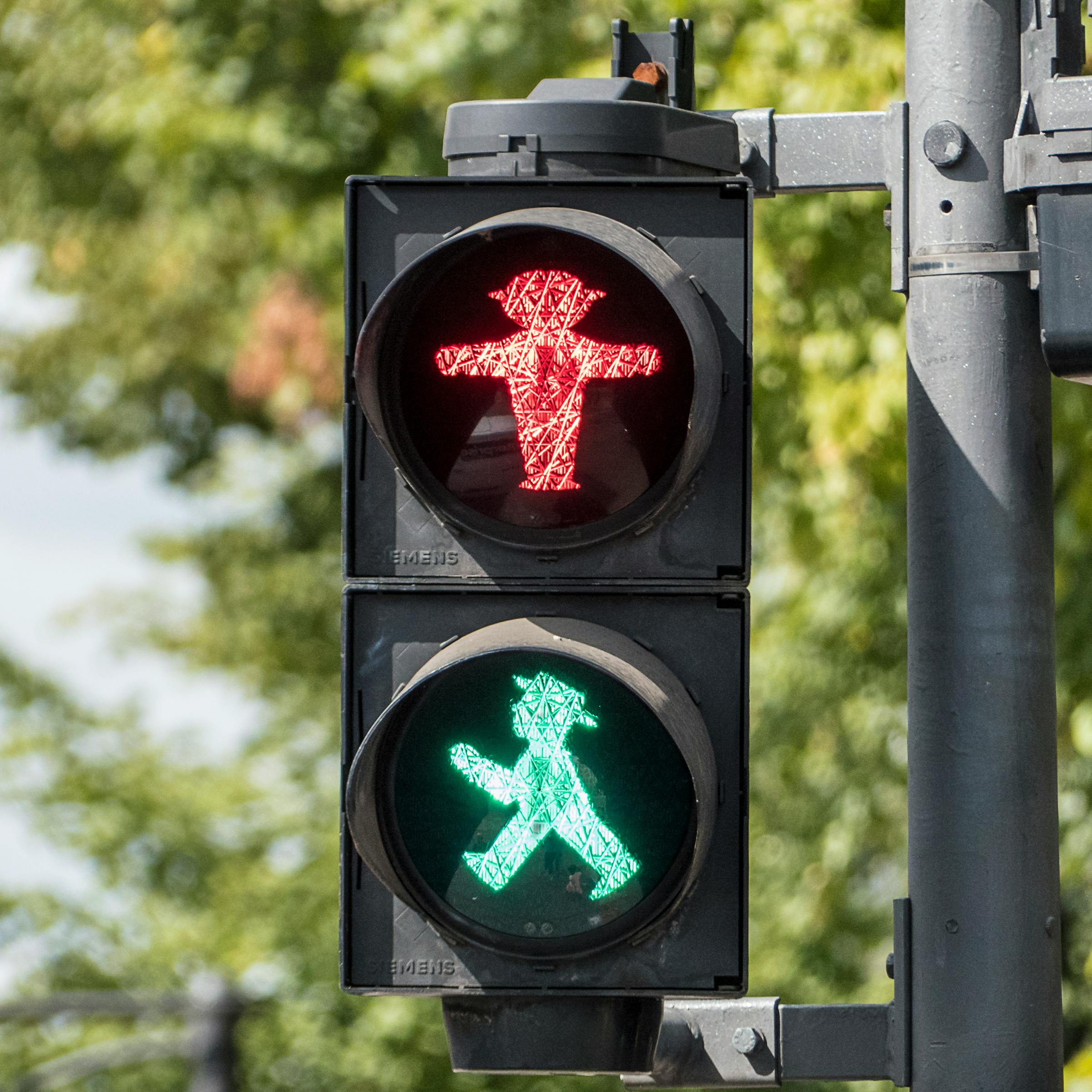 SAFETY SIGNAGES